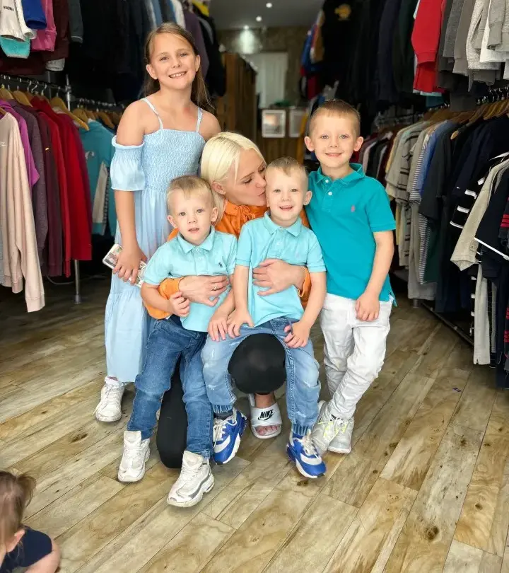 Cómo vender ropa vintage online y construir un negocio real: la historia de Courtney Lynch